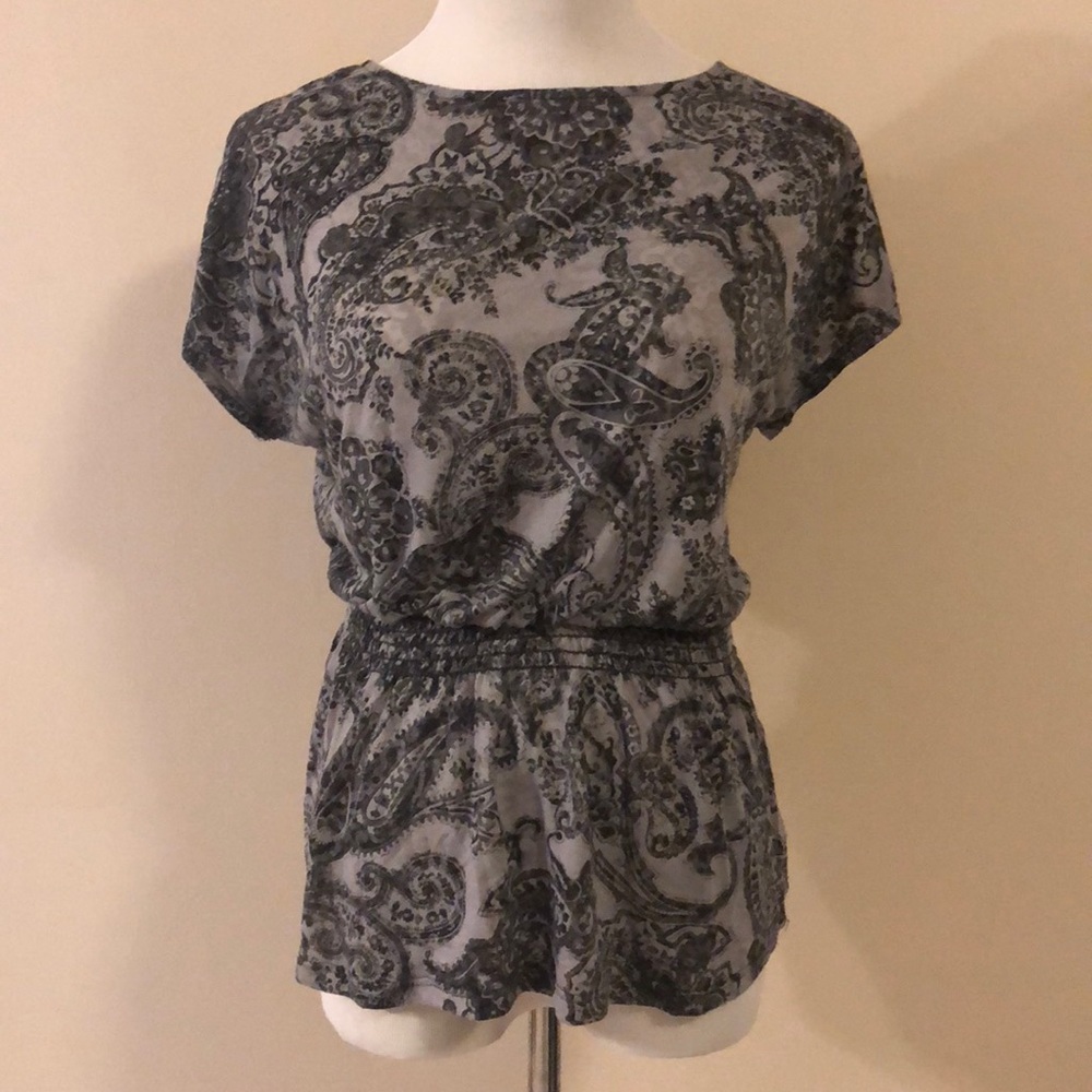 2B bebe cinched waist tee